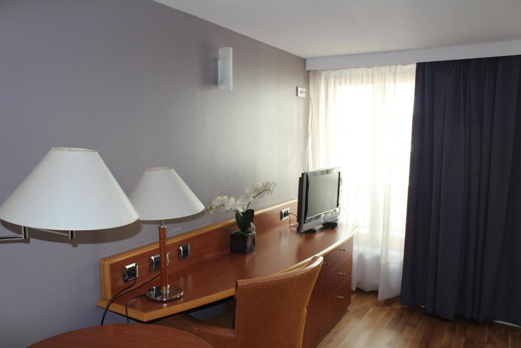 Hotel Metropolitain París Habitación foto